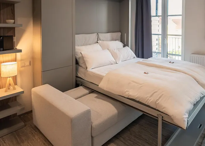 Crest - Riverside Lofts Mit Parken I Balkon I Kueche I Regendusche