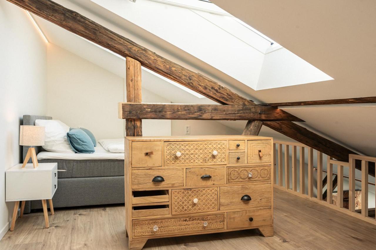 Crest - Riverside Lofts Mit Parken I Balkon I Kueche I Regendusche Passavia