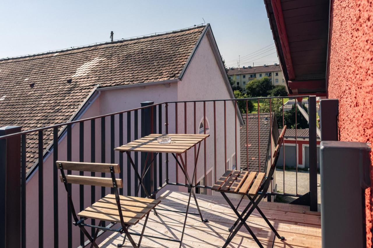 Crest - Riverside Lofts Mit Parken I Balkon I Kueche I Regendusche