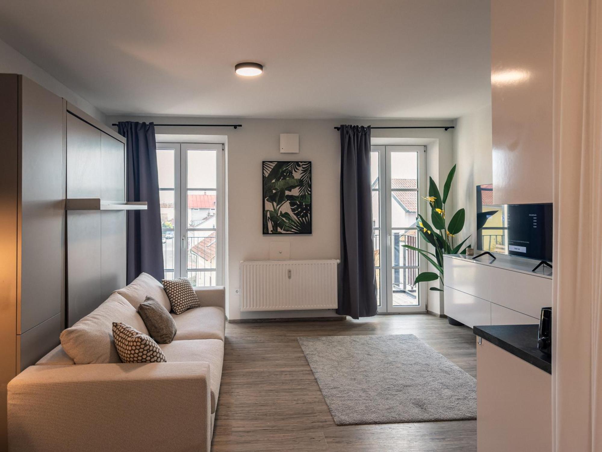 Crest - Riverside Lofts Mit Parken I Balkon I Kueche I Regendusche