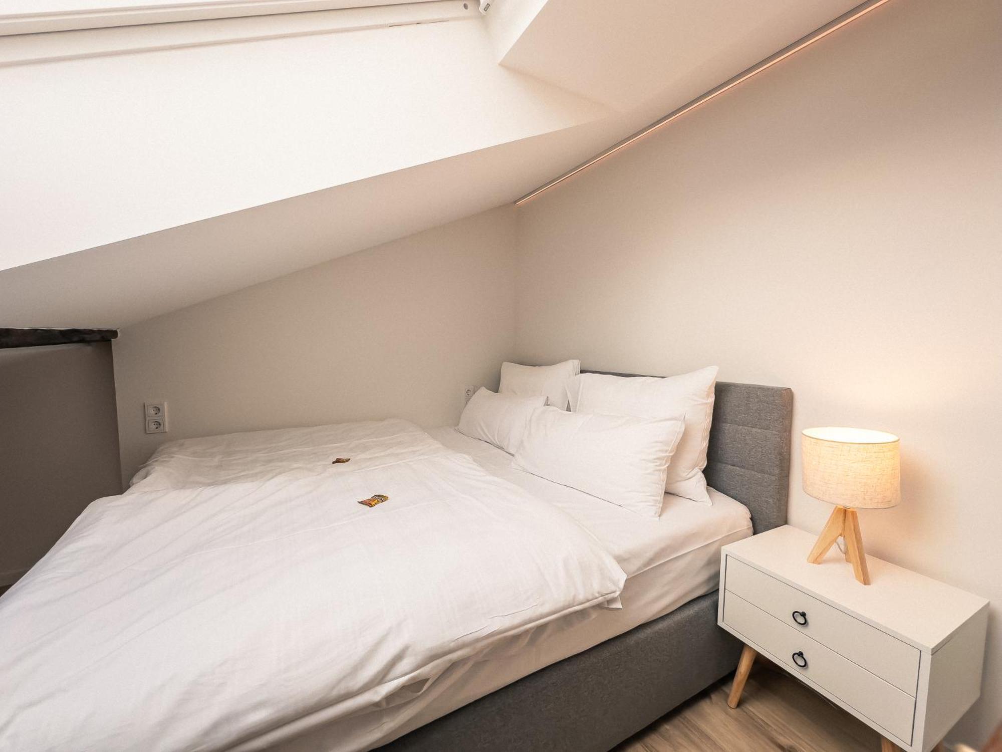 Crest - Riverside Lofts Mit Parken I Balkon I Kueche I Regendusche Passau